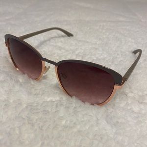 Jessica Simpson sunglasses